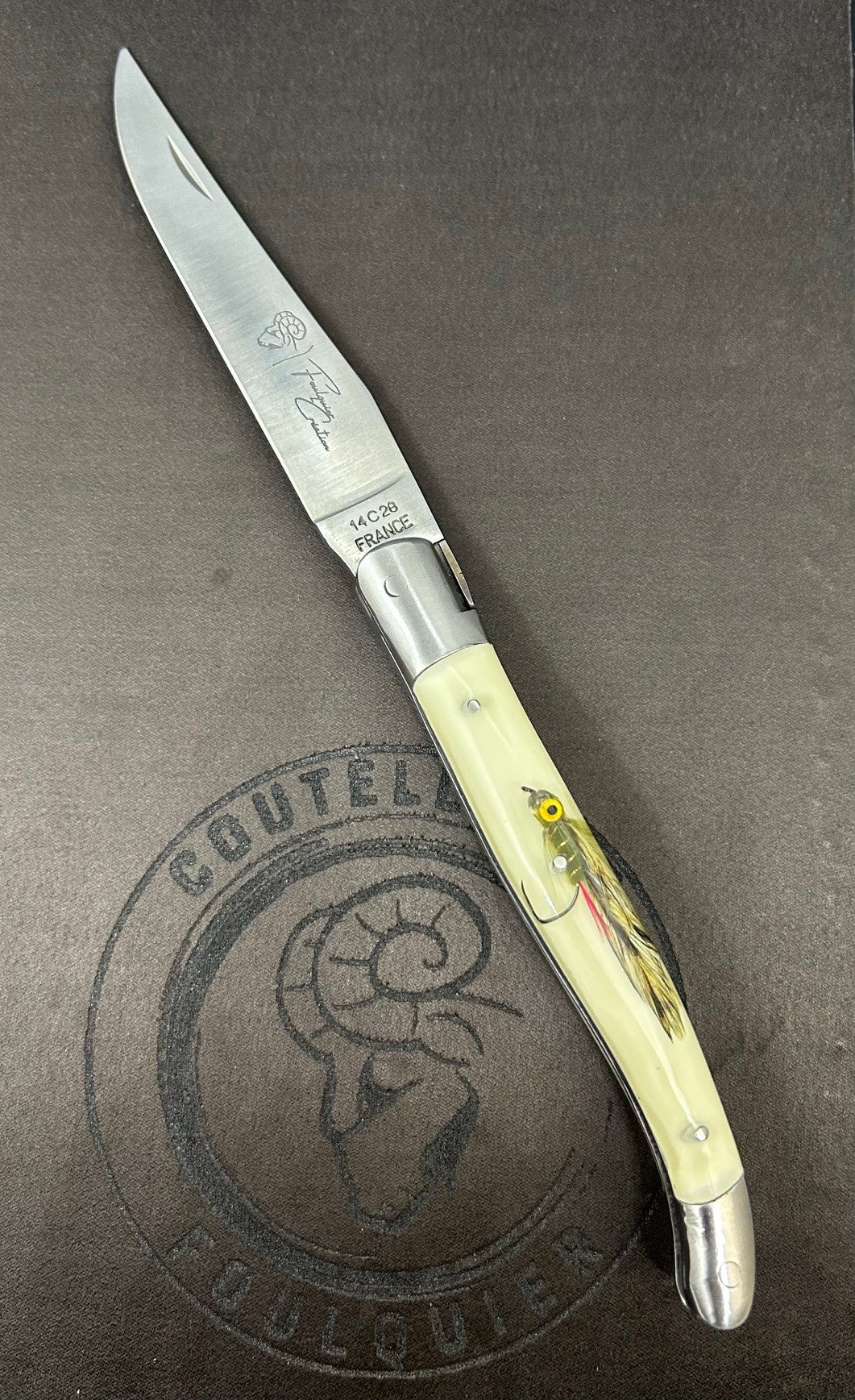 Laguiole Tradition Manche avec Streamer du Pêcheur
