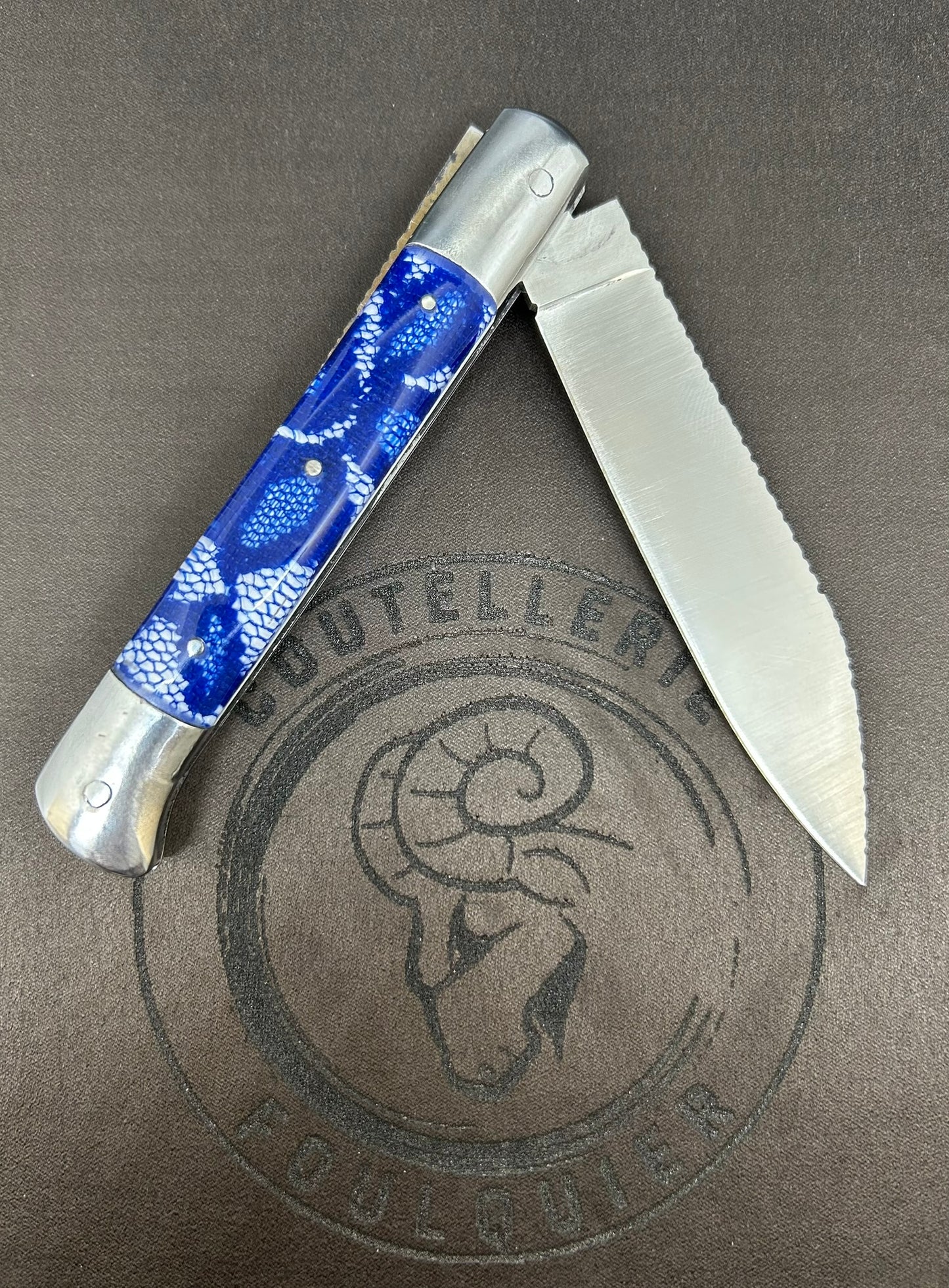 Roquefort Manche en véritable Dentelle Bleu